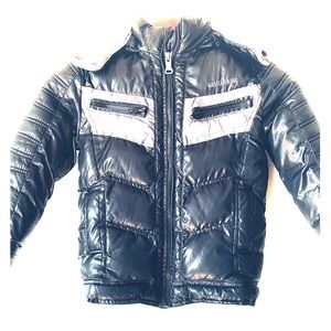 Guess kids puffer jacket Size 5/6